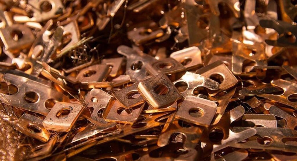 بهترین خریدار ضایعات مفرغ ( برنز ) + 💰 قیمت بالاتر از رقبا قیمت خرید ضایعات مفرغ در تمامی مناطق تهران – شرق تا غرب 🗺️